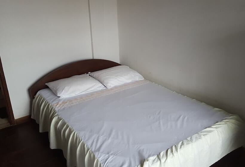 Irawo Hotel   Hostel