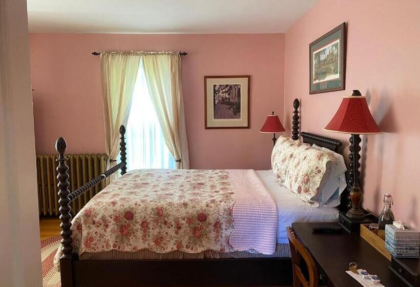 James Place Inn Bed And Breakfast