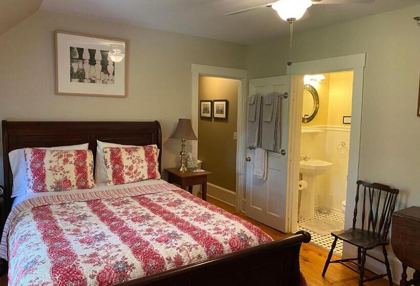 James Place Inn Bed And Breakfast