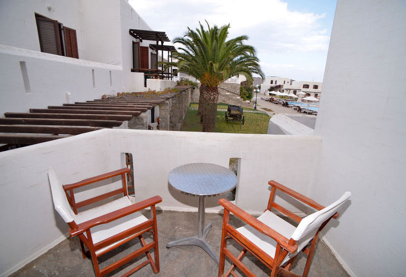 Porto Paros Hotel & Villas