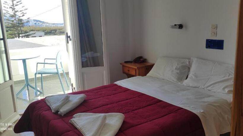 Loukia Apartments & Studios