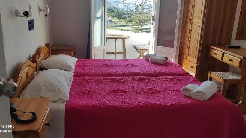 Loukia Apartments & Studios