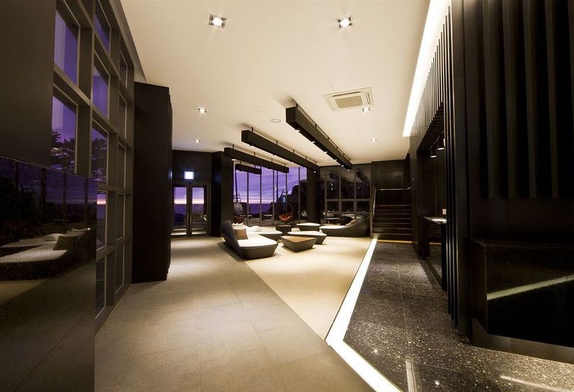 Luston Villa & Hotel