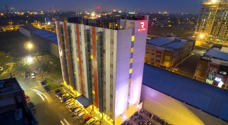 Отель Red Planet Bekasi