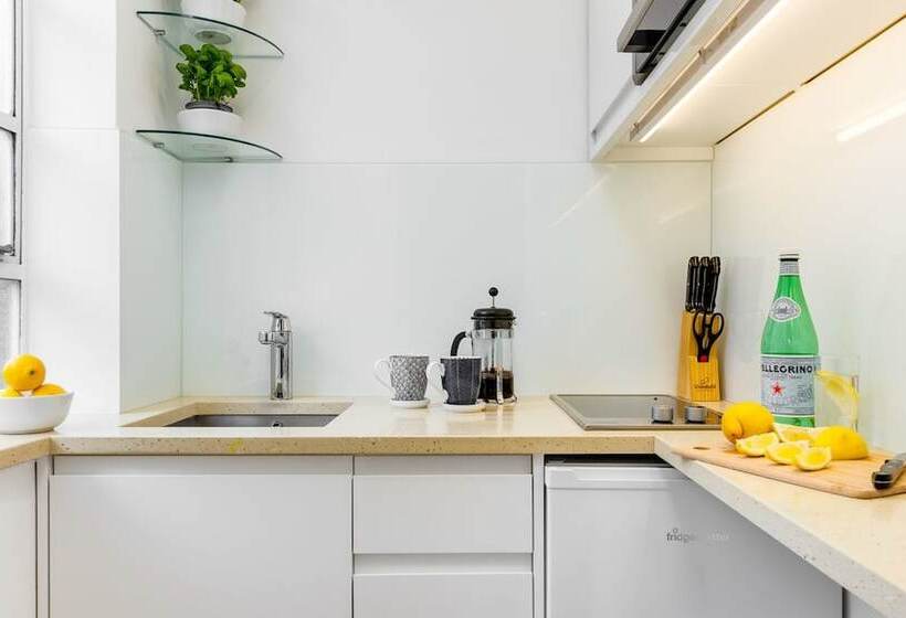 Nell Gwynn Chelsea Accommodation