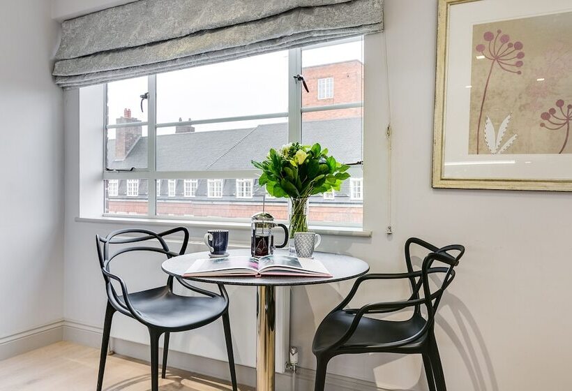 Nell Gwynn Chelsea Accommodation