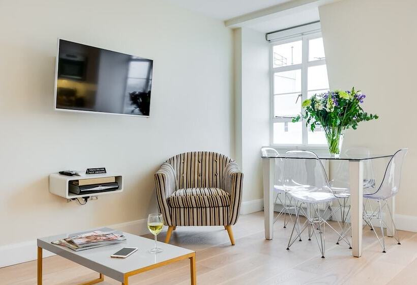 Nell Gwynn Chelsea Accommodation