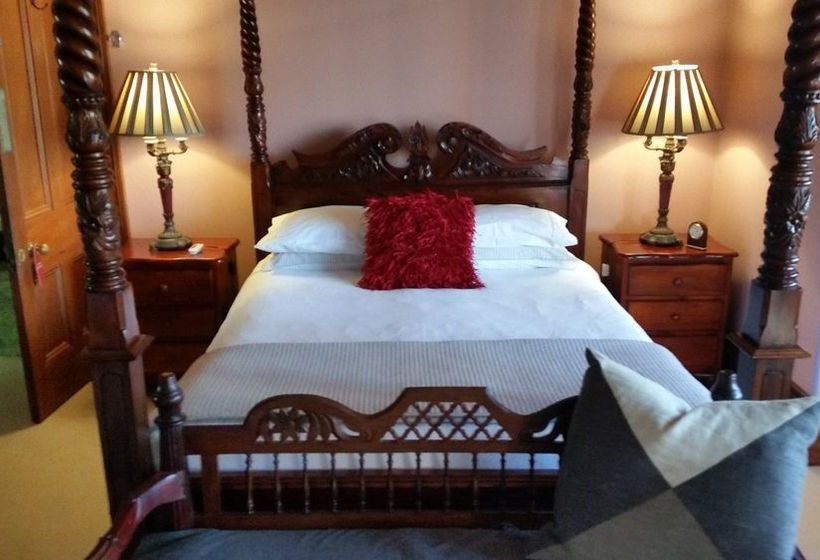 פנסיון Mates Gully