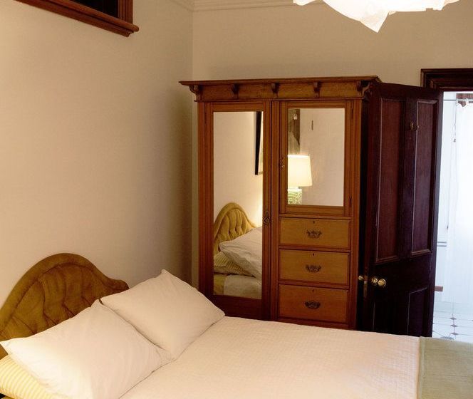 פנסיון Mates Gully