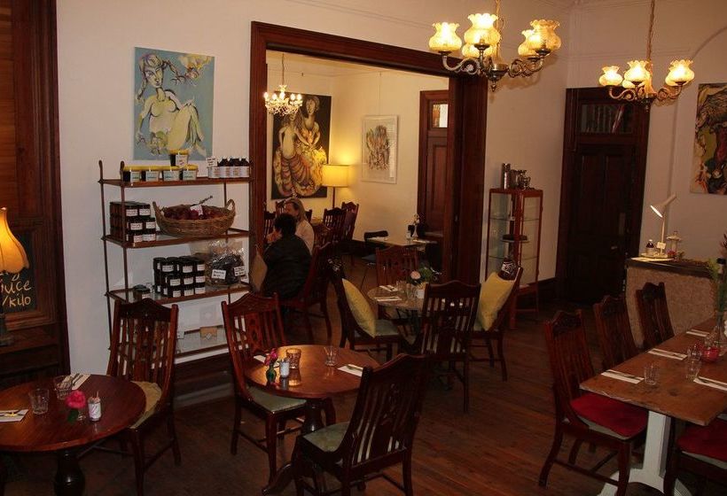 פנסיון Mates Gully