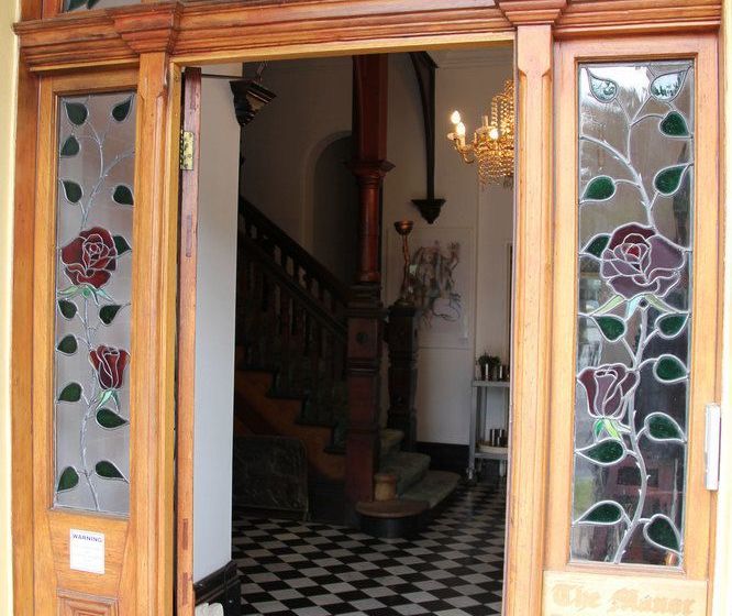 פנסיון Mates Gully