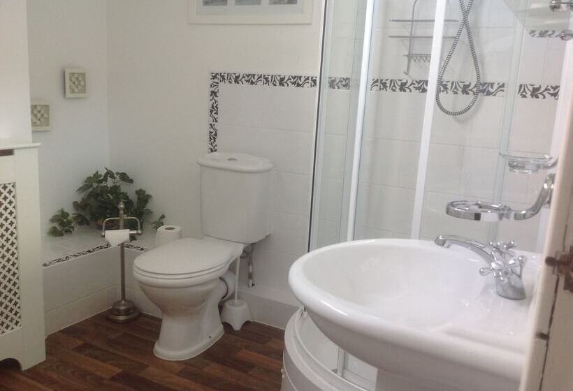 ペンション Shrewsbury Lodge