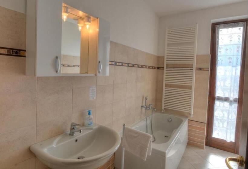 פנסיון The Green Guest House