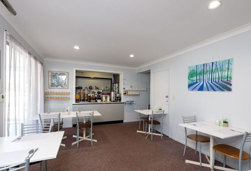 מוטל Riviera On Ruthven