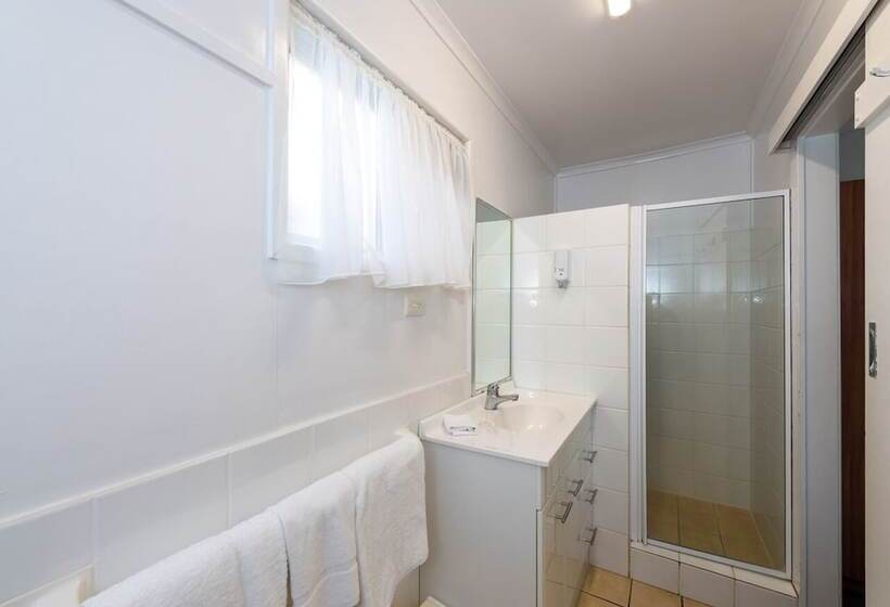 فندق على الطريق Riviera On Ruthven