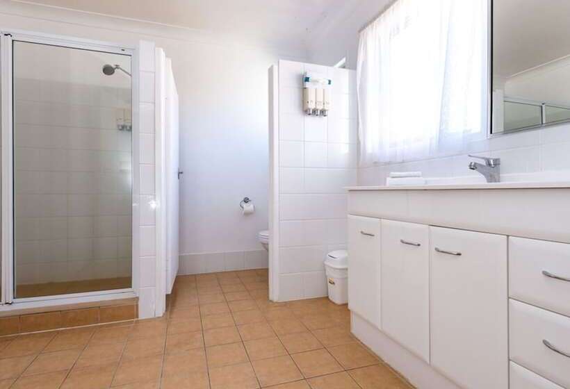 מוטל Riviera On Ruthven