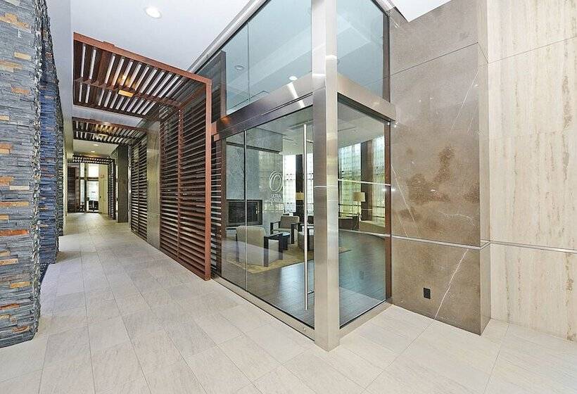 Sarkar Suites 330 Burnhamthorpe Road