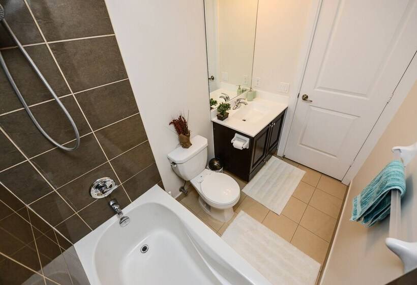 Sarkar Suites   330 Burnhamthorpe Road