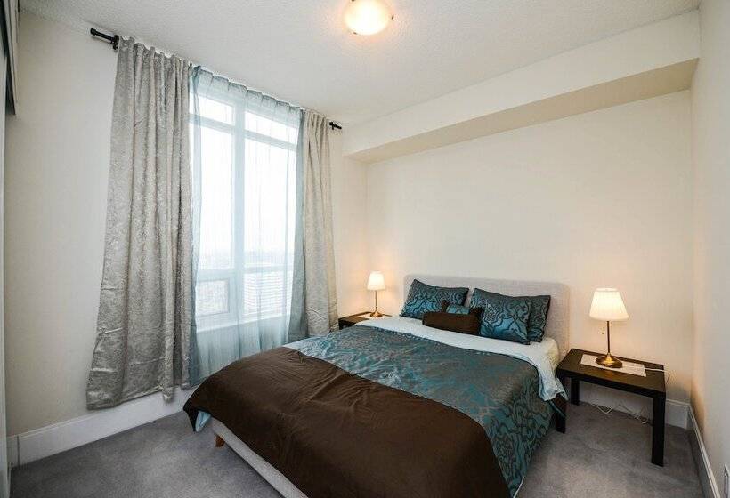 Sarkar Suites 330 Burnhamthorpe Road