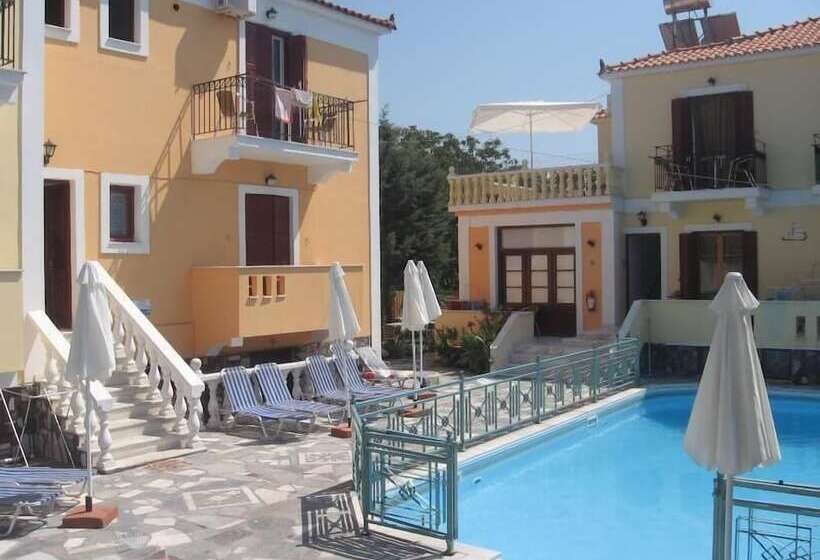 Stella Apartments & Studios