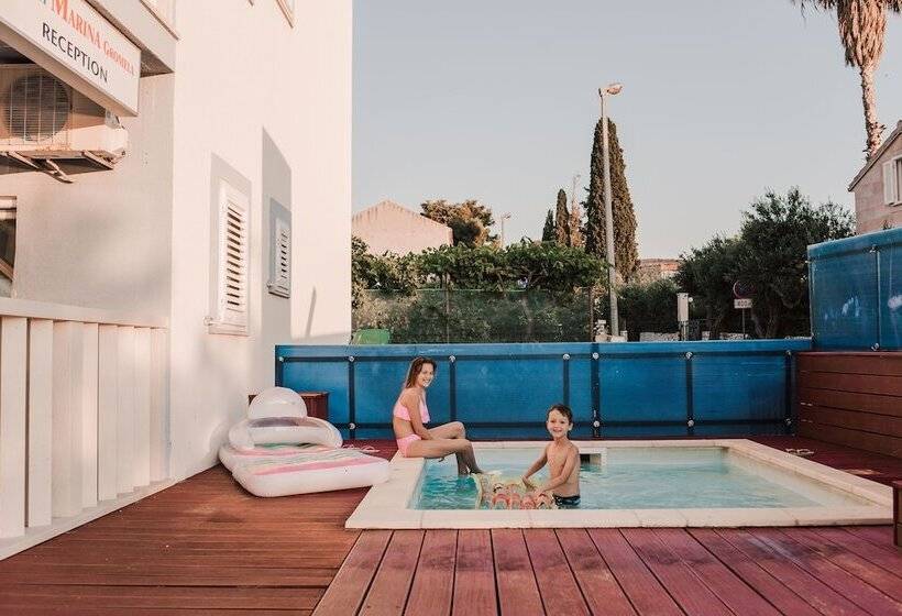 Aparthotel Marina Gromela