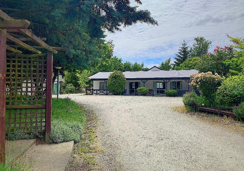 Archway Motels & Chalets