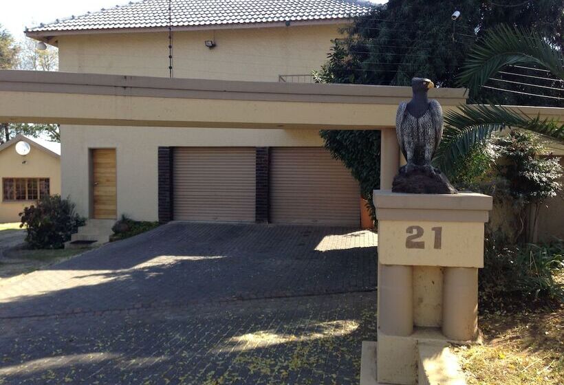 צימר Eagle Crest Executive Lodge