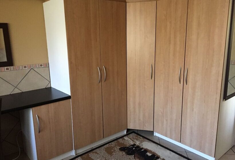 צימר Eagle Crest Executive Lodge