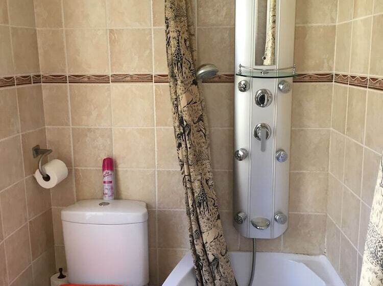 צימר Eagle Crest Executive Lodge