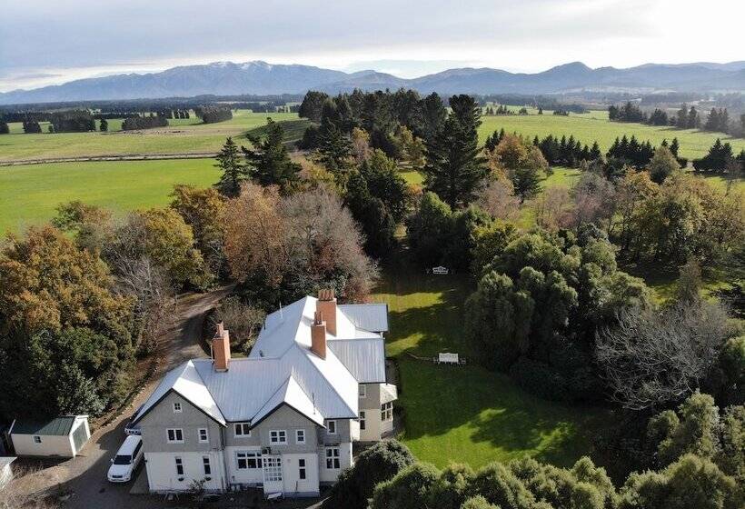 Bed and Breakfast Gunyah Country Estate