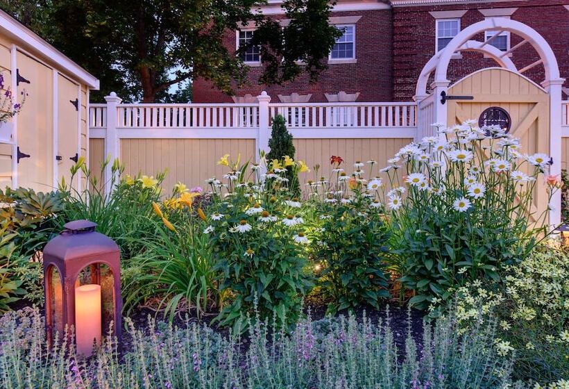 ベッドアンドブレックファースト Inn By The Bandstand