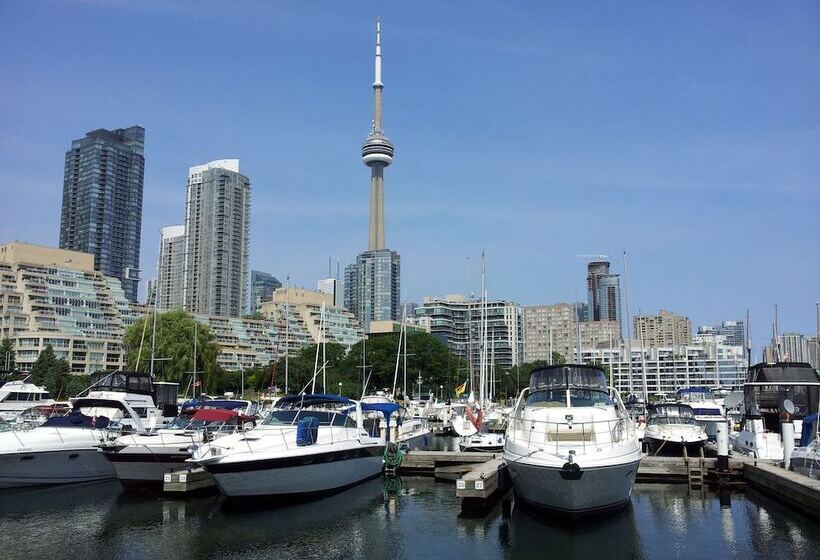 민박 Making Waves Boatel