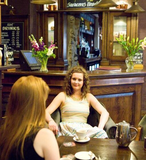 مبيت وإفطار Saracens Head