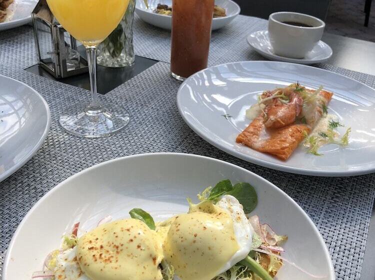 تختخواب و صبحانه The Inn At Four Eleven York