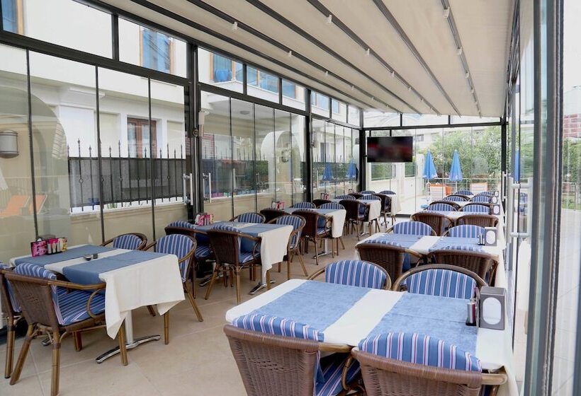 Club Karakas Apart Otel