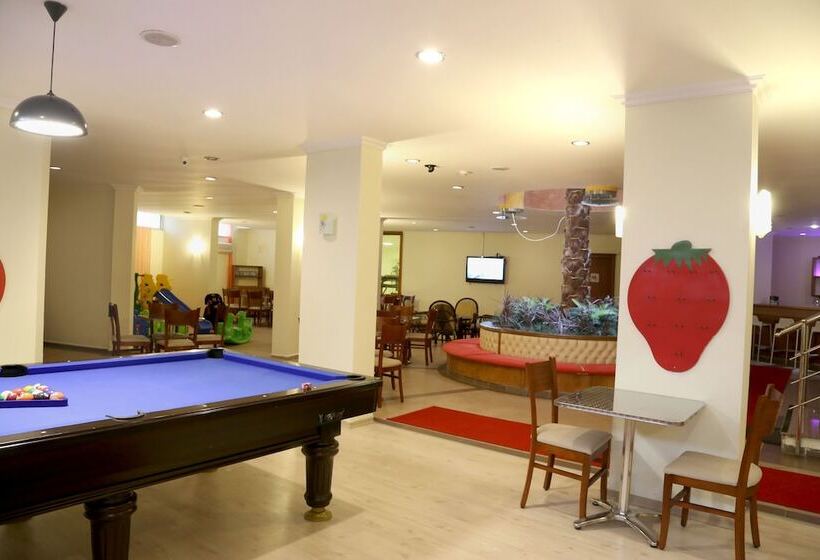 Club Karakas Apart Otel