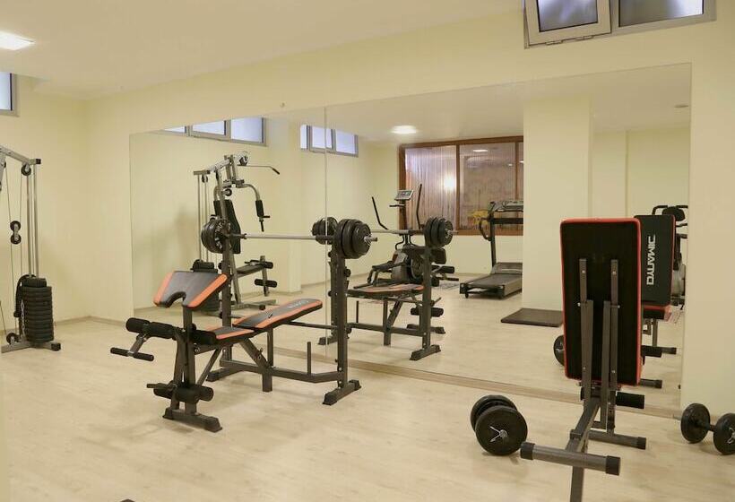 Club Karakas Apart Otel