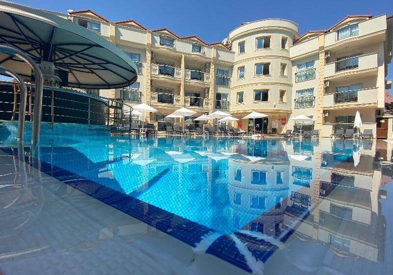 Club Karakas Apart Otel