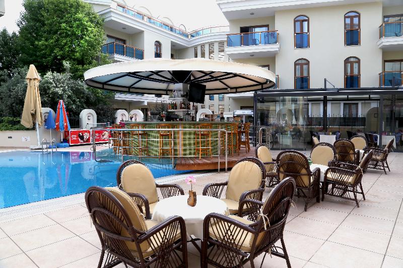 Club Karakas Apart Otel
