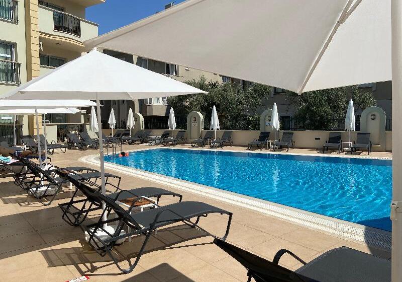 Club Karakas Apart Otel