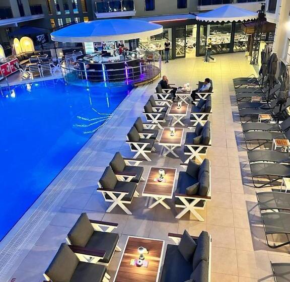 Club Karakas Apart Otel