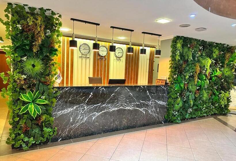 Club Karakas Apart Otel