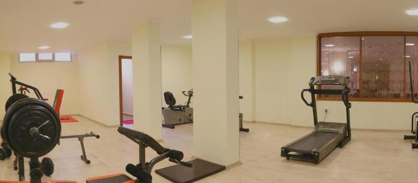 Club Karakas Apart Otel