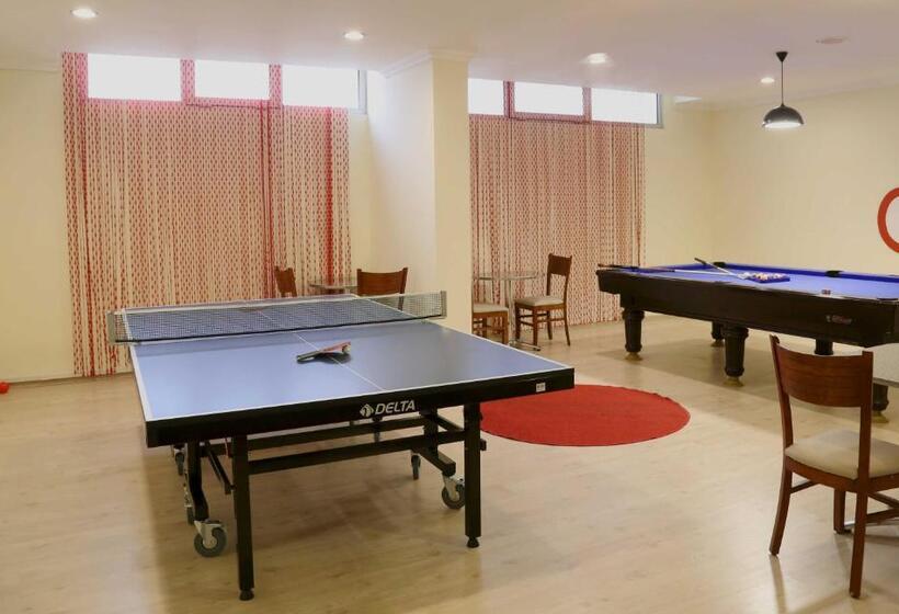 Club Karakas Apart Otel