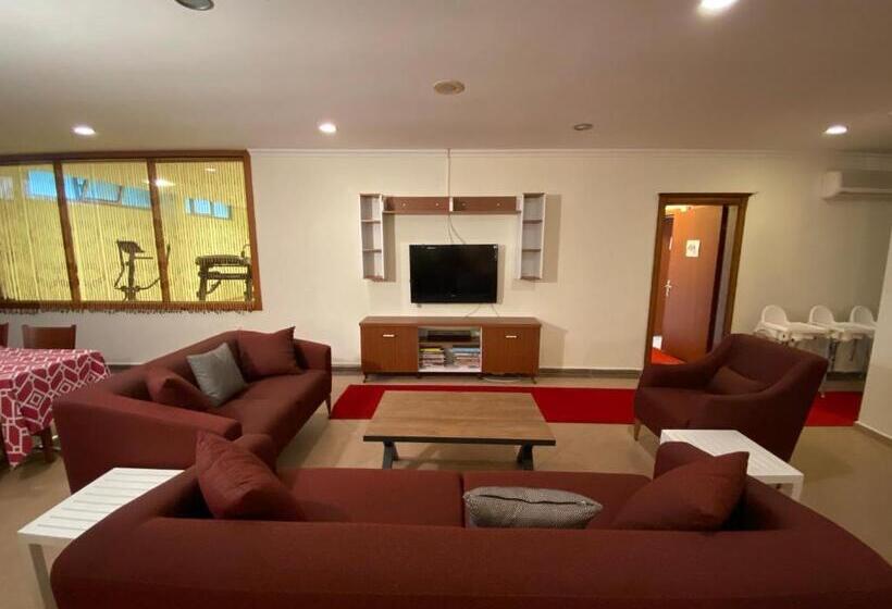 Club Karakas Apart Otel