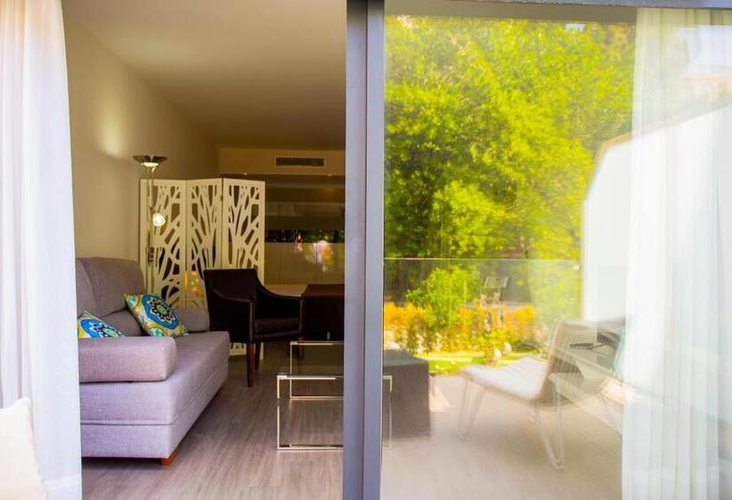 Bluesea Dimona Suites