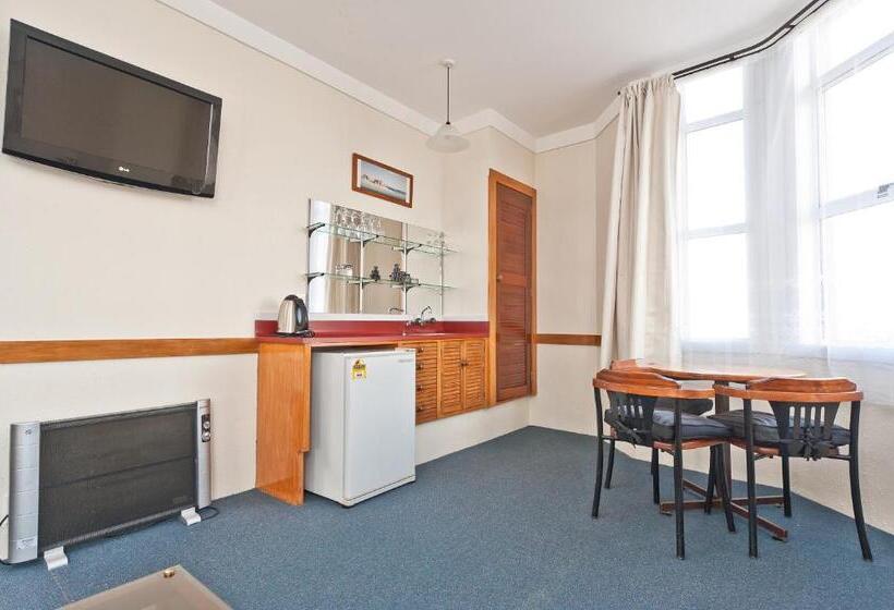 The Grand Hotel Wanganui