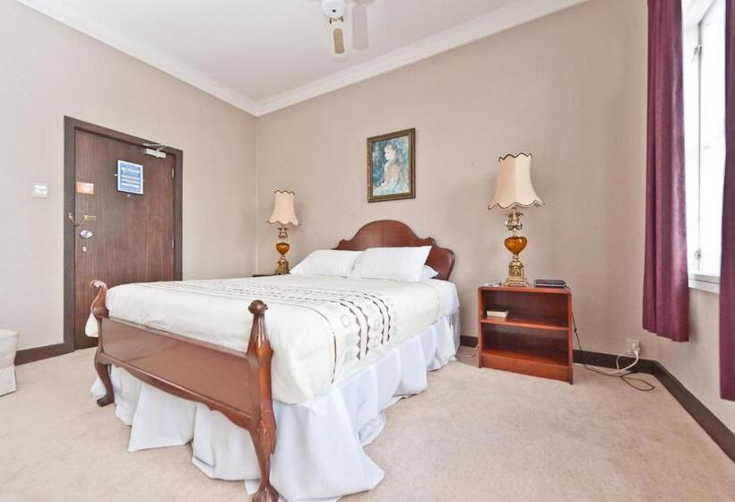 The Grand Hotel Wanganui