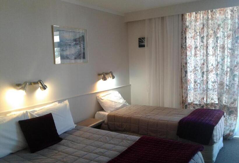 The Grand Hotel Wanganui