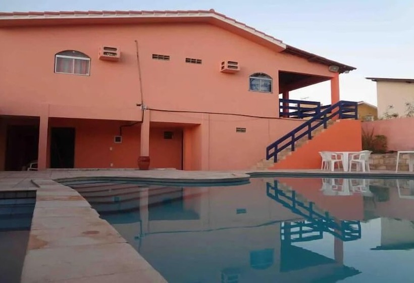 簡易ホテル Pousada Radiante